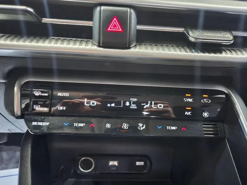 Kia K5 2.0 Lpi Trendy, снимка 13 - Автомобили и джипове - 55937048