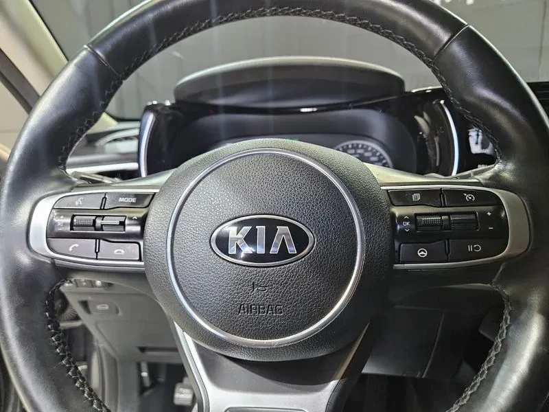 Kia K5 2.0 Lpi Trendy, снимка 16 - Автомобили и джипове - 55937048