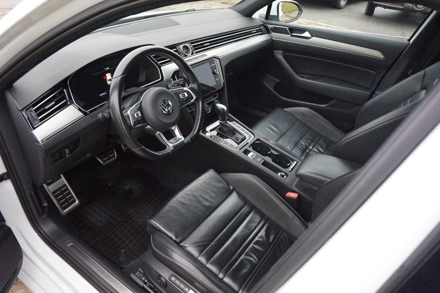 VW Passat SS HL 2.0TDI SCR BMT 4MOTION - изображение 4