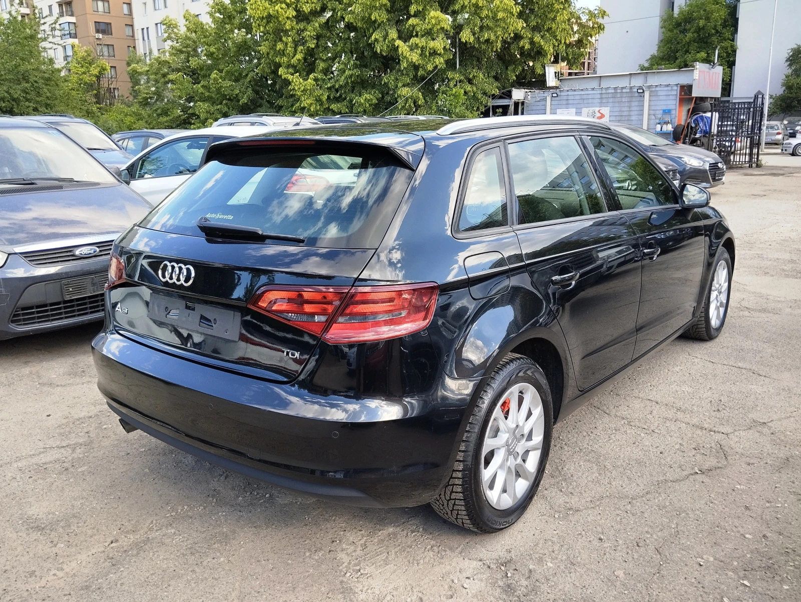 Audi A3 1.6 TDI AUTOMATIC - изображение 3