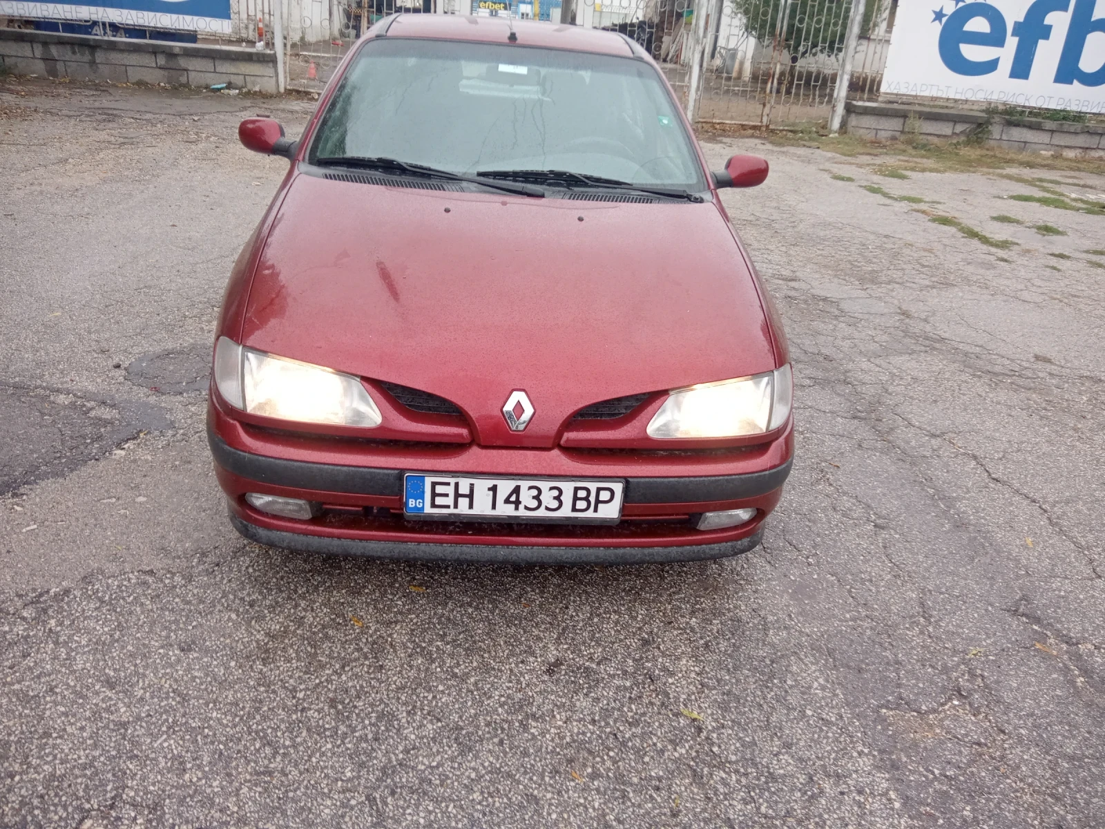 Renault Megane 1.6 климатик - изображение 6