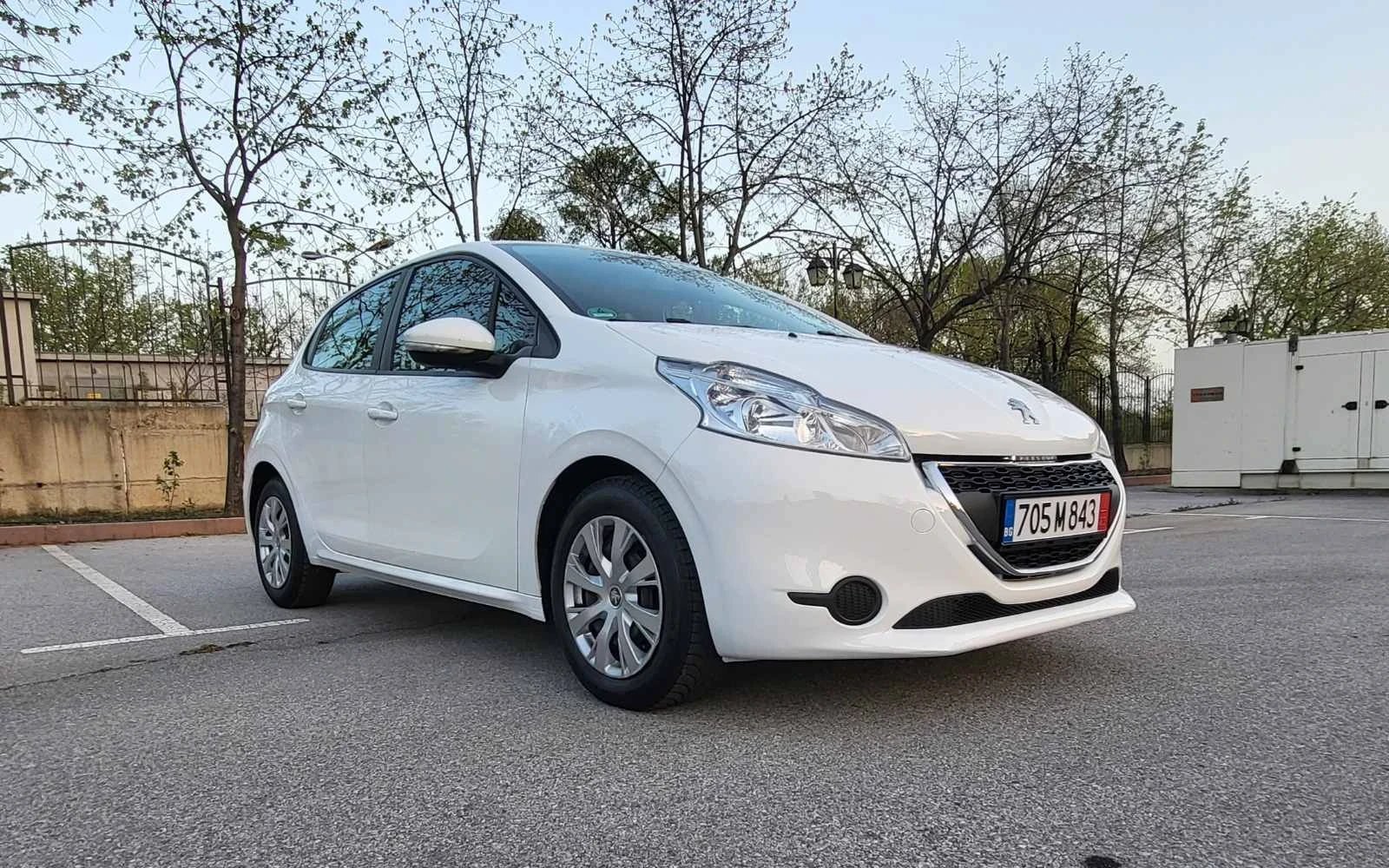 Peugeot 208 1.2 VTI - изображение 3