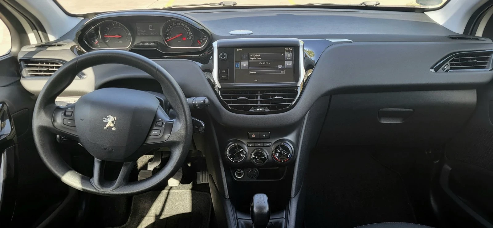 Peugeot 208 1.2 VTI - изображение 6