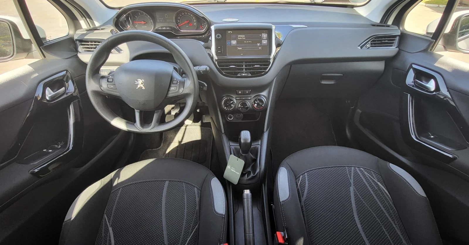 Peugeot 208 1.2 VTI - изображение 7