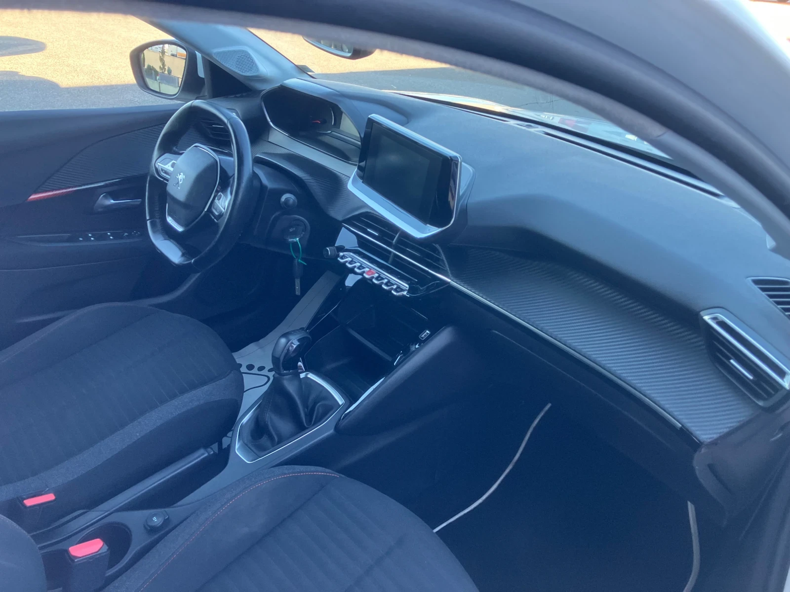 Peugeot 208 1.2i-Allure-e6d | Mobile.bg — изображение 12