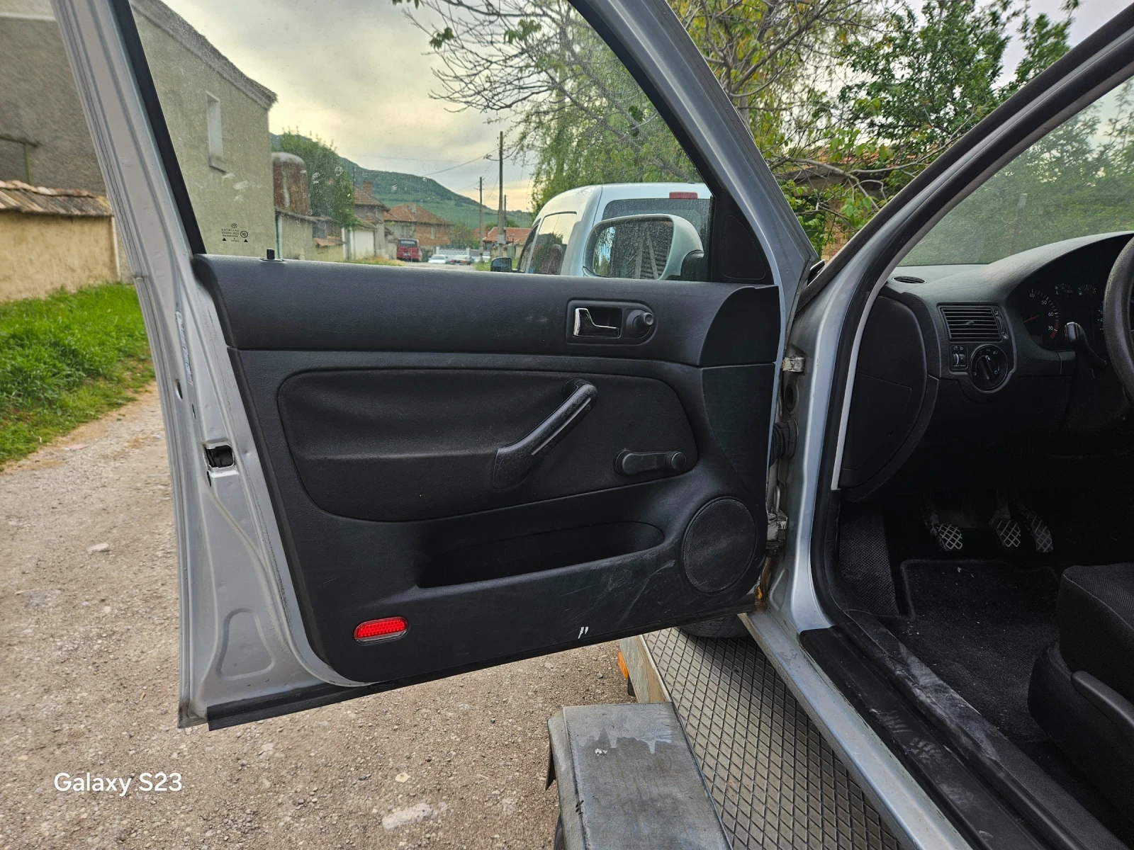 VW Golf 1.6 SR - изображение 10