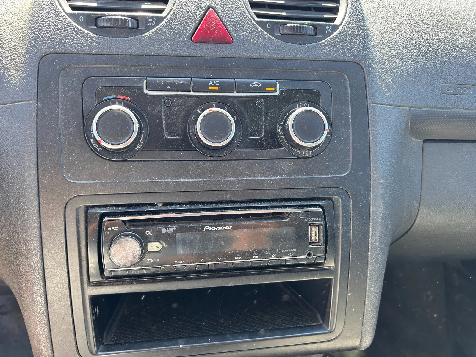 VW Caddy 1.6TDI EURO 5 | Mobile.bg   12