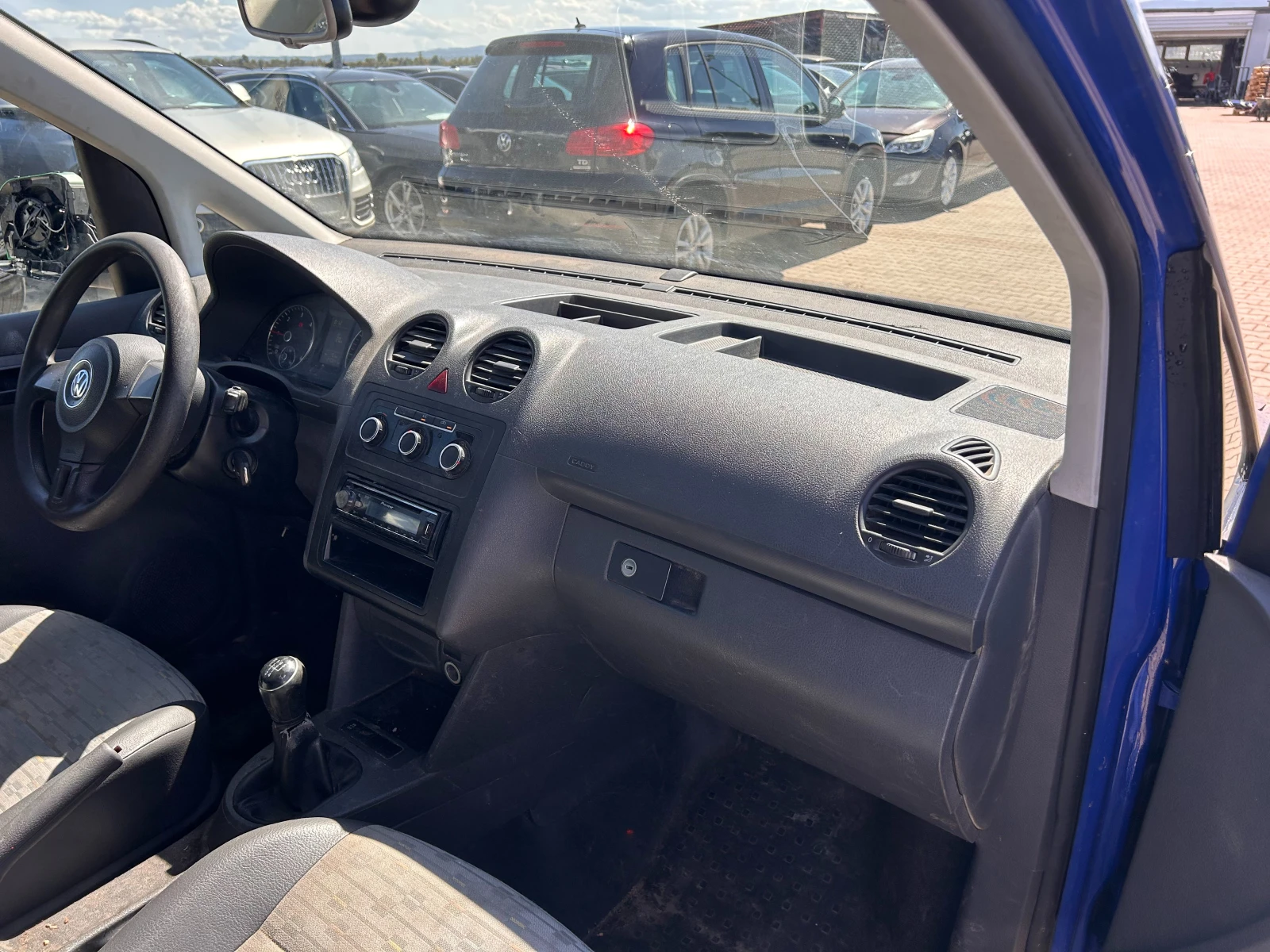 VW Caddy 1.6TDI EURO 5 - изображение 10
