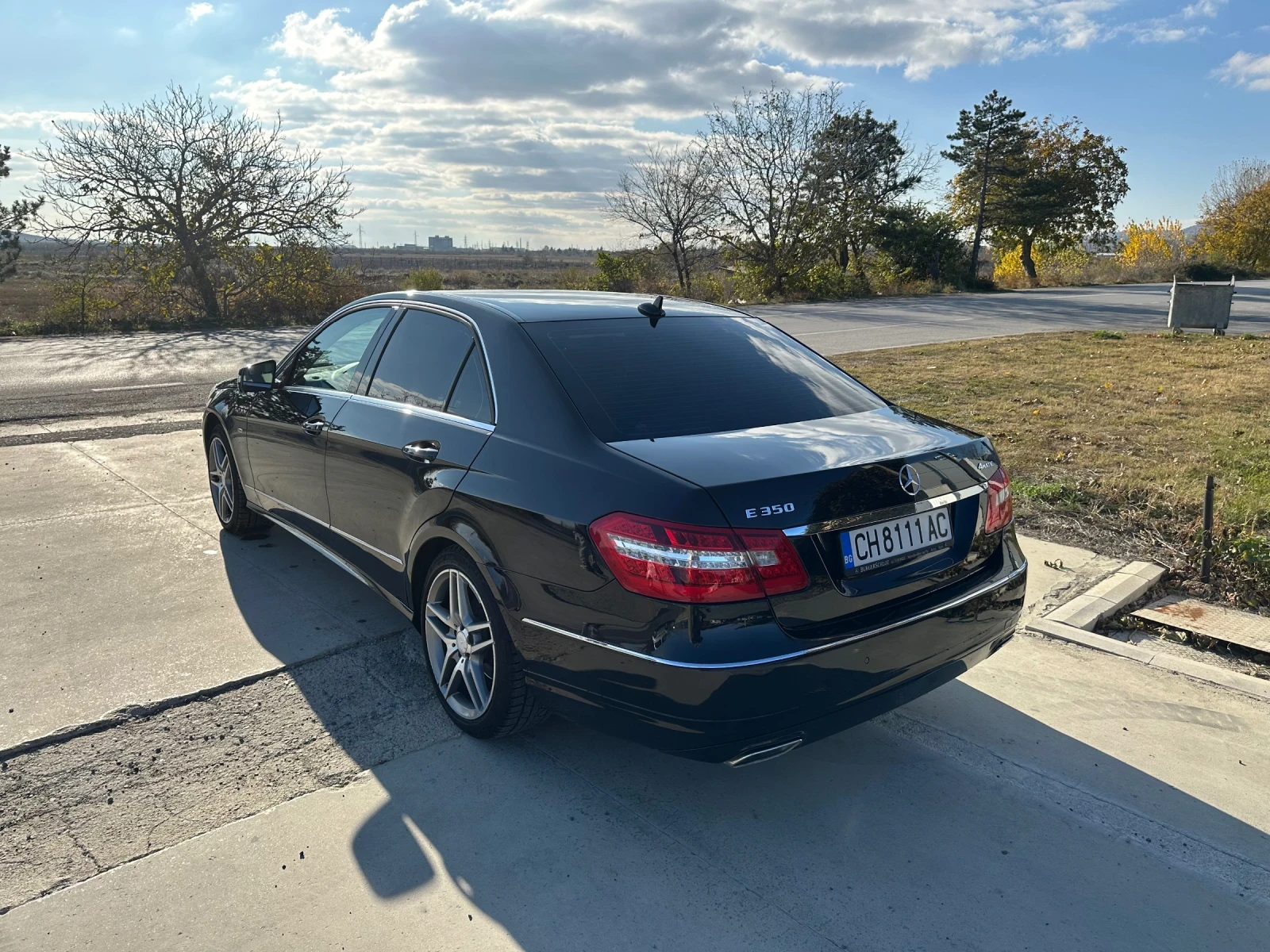 Mercedes-Benz E 350  - изображение 6