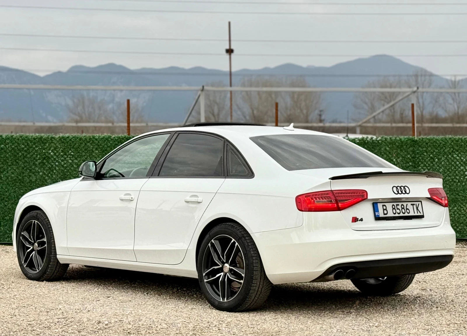 Audi A4 2.0Turbo 8ZF// 4x4* AVTOMAT* LED* FACELIFT, снимка 5 - Автомобили и джипове - 53915722