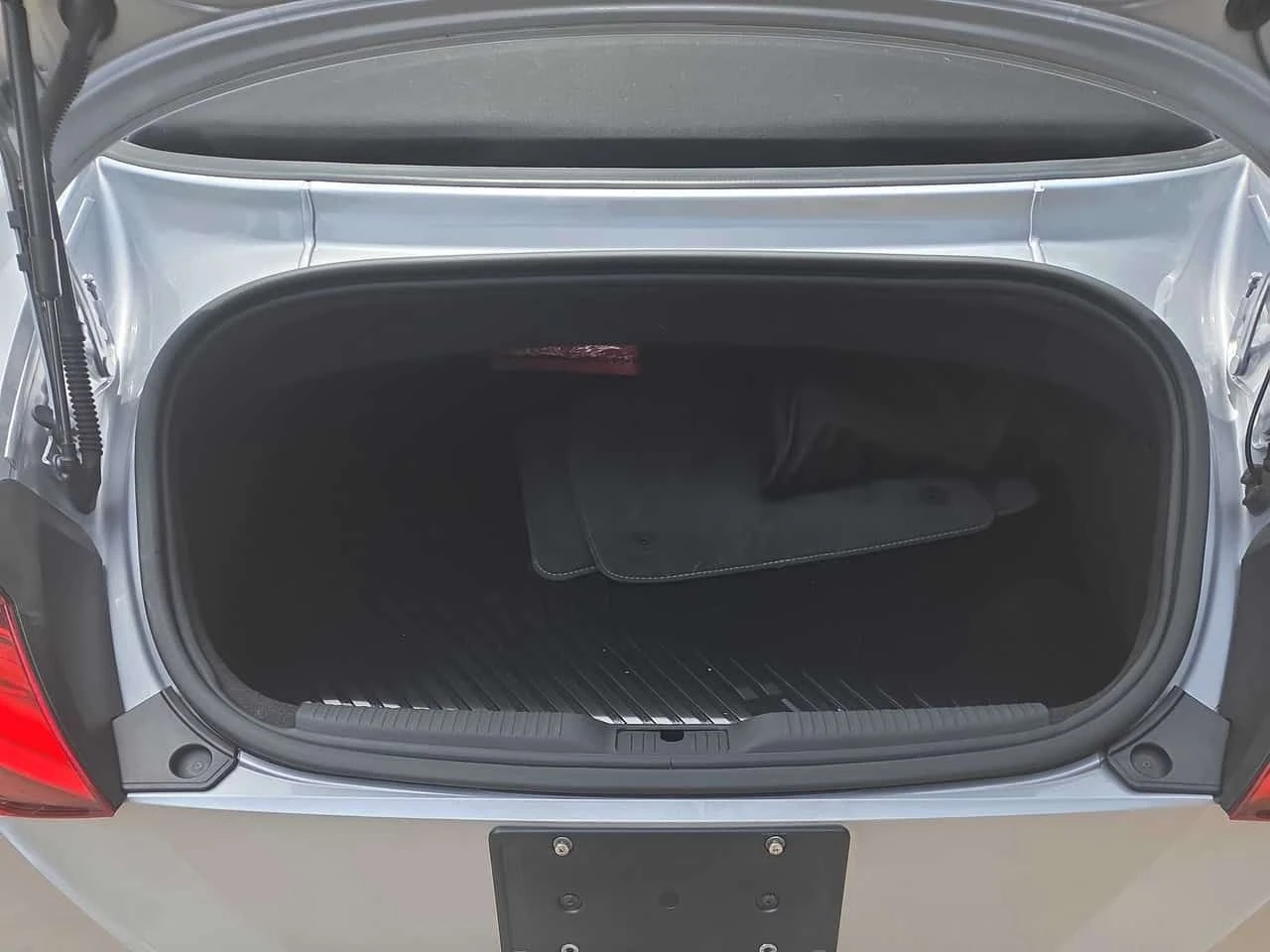 Audi Tt * 2.0T* 2 КЛЮЧА* KEYLESS* ПОДГРЕВ* , снимка 13 - Автомобили и джипове - 54374732