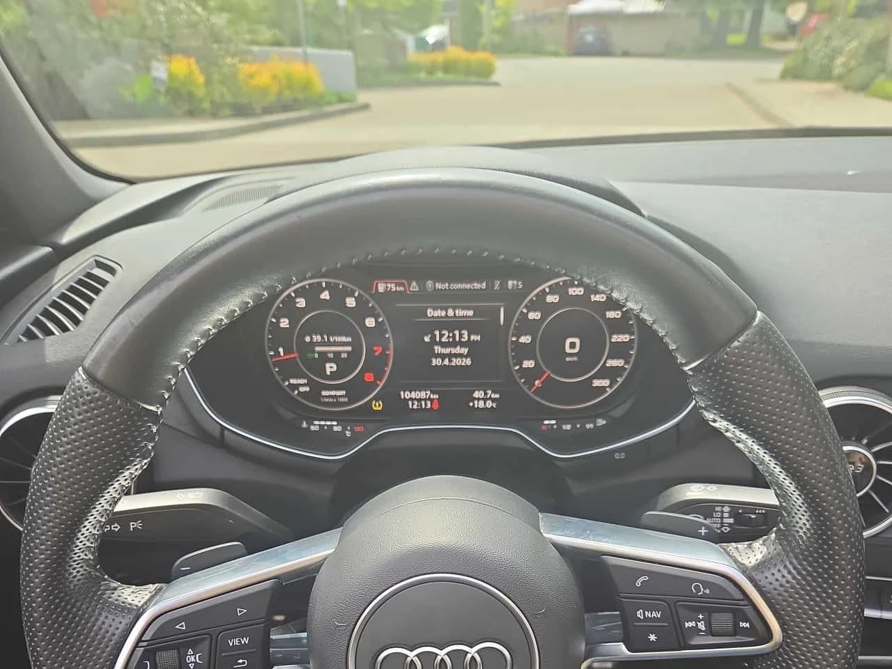 Audi Tt * 2.0T* 2 КЛЮЧА* KEYLESS* ПОДГРЕВ* , снимка 8 - Автомобили и джипове - 54374732