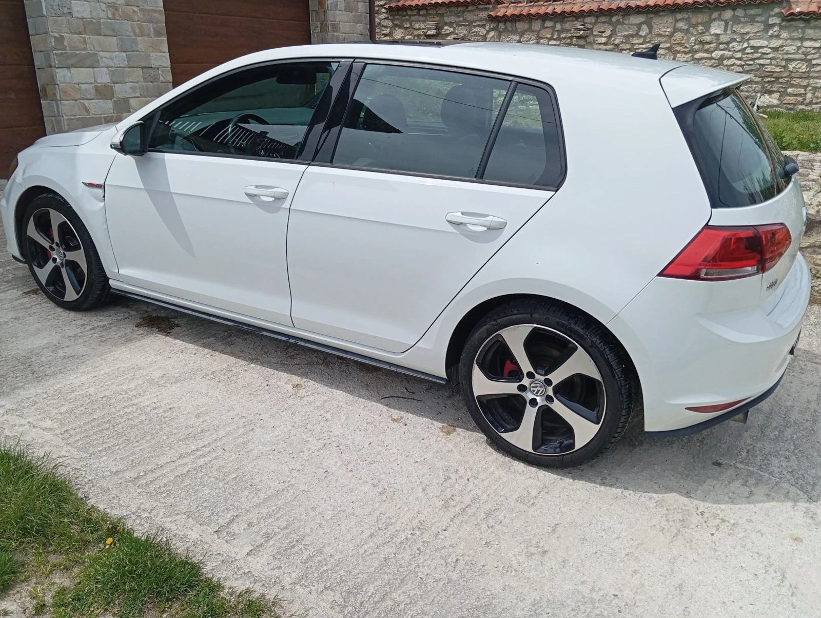 VW Golf 2.0 GTI, снимка 4 - Автомобили и джипове - 54413663