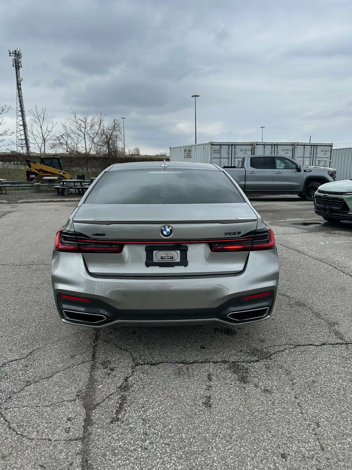 BMW 750 xDrive * ДИСТРОНИК * HARMAN KARDON * CARFAX, снимка 4 - Автомобили и джипове - 54554251