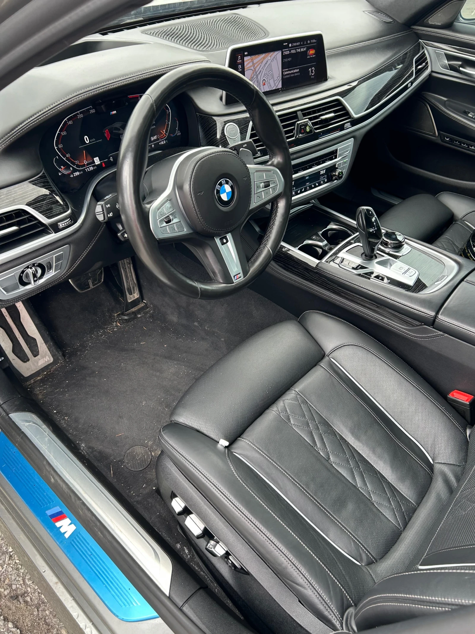 BMW 750 xDrive * ДИСТРОНИК * HARMAN KARDON * CARFAX, снимка 6 - Автомобили и джипове - 54554251