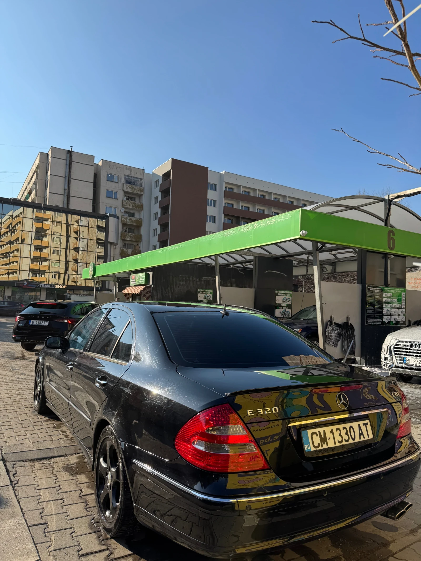 Mercedes-Benz E 320 3.2 CDI, снимка 3 - Автомобили и джипове - 54753876