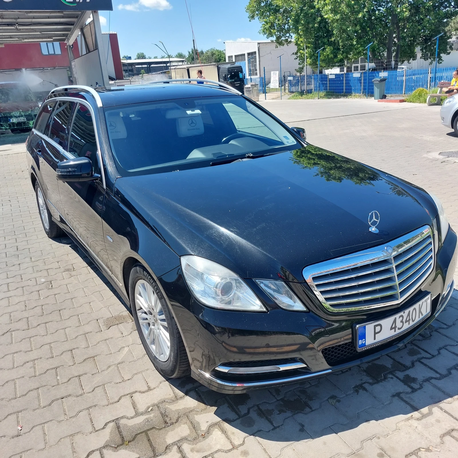 Mercedes-Benz E 220