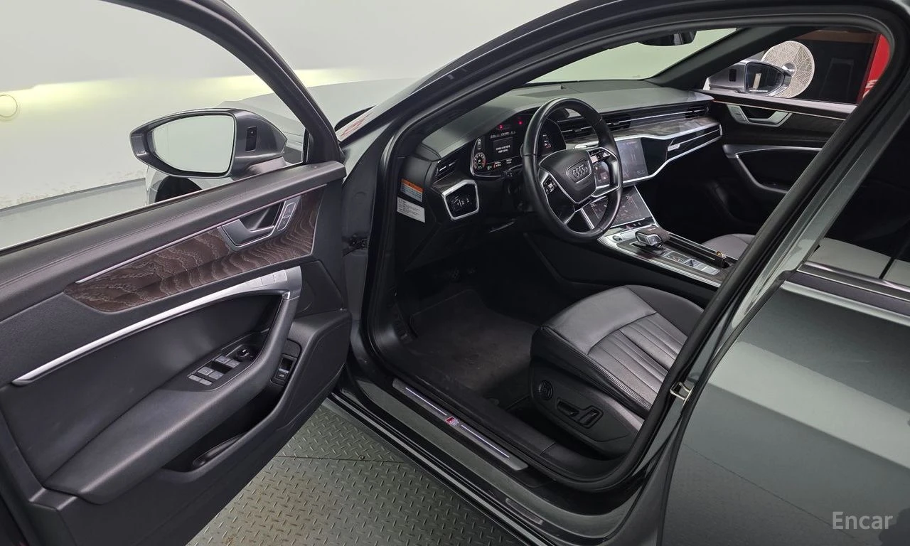 Audi A6 45TFSI* MATRIX* S* LINE* ДИСТРОНИК* ОБДУХВАНЕ* ХЕД, снимка 5 - Автомобили и джипове - 55003155