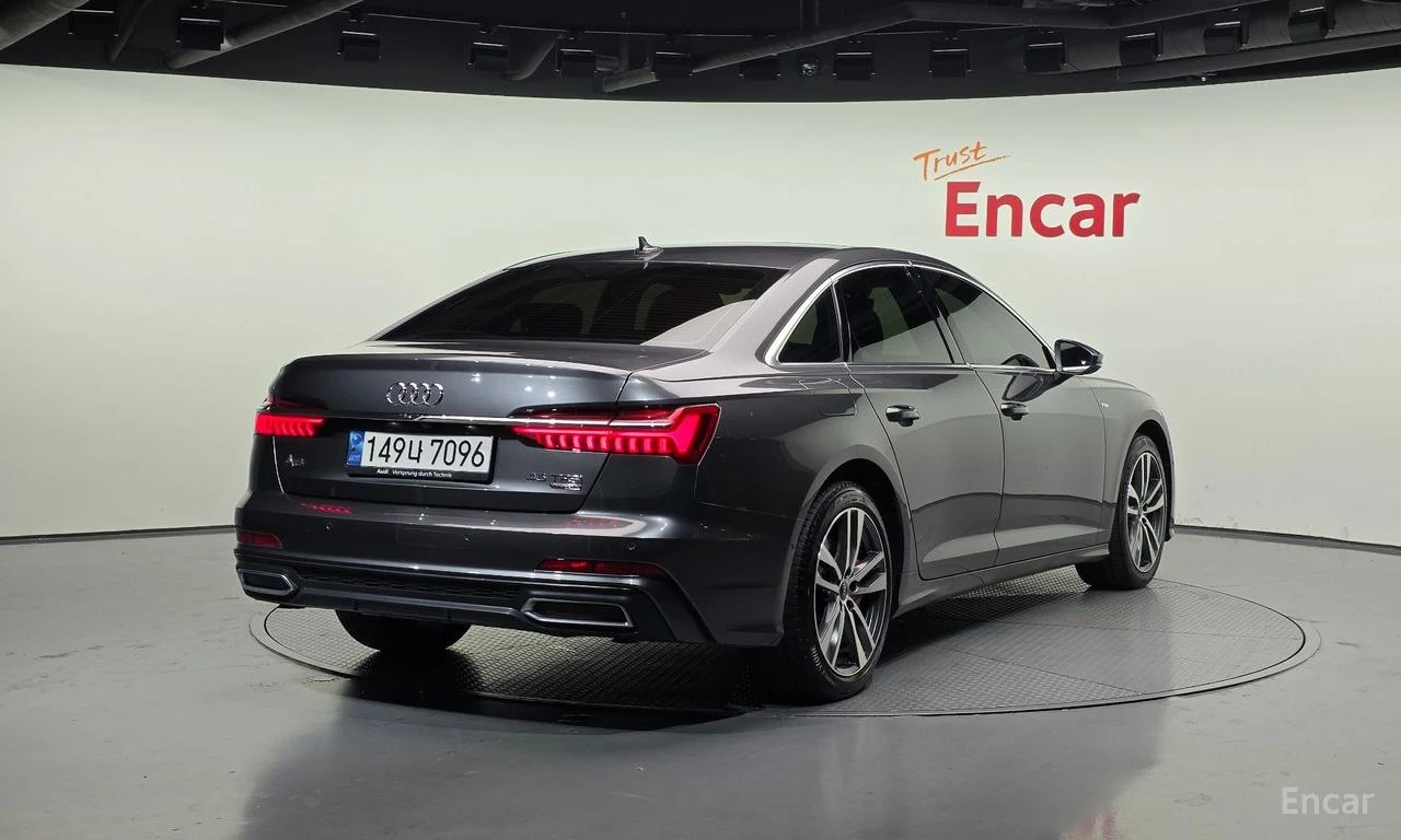 Audi A6 45TFSI* MATRIX* S* LINE* ДИСТРОНИК* ОБДУХВАНЕ* ХЕД, снимка 2 - Автомобили и джипове - 55003155