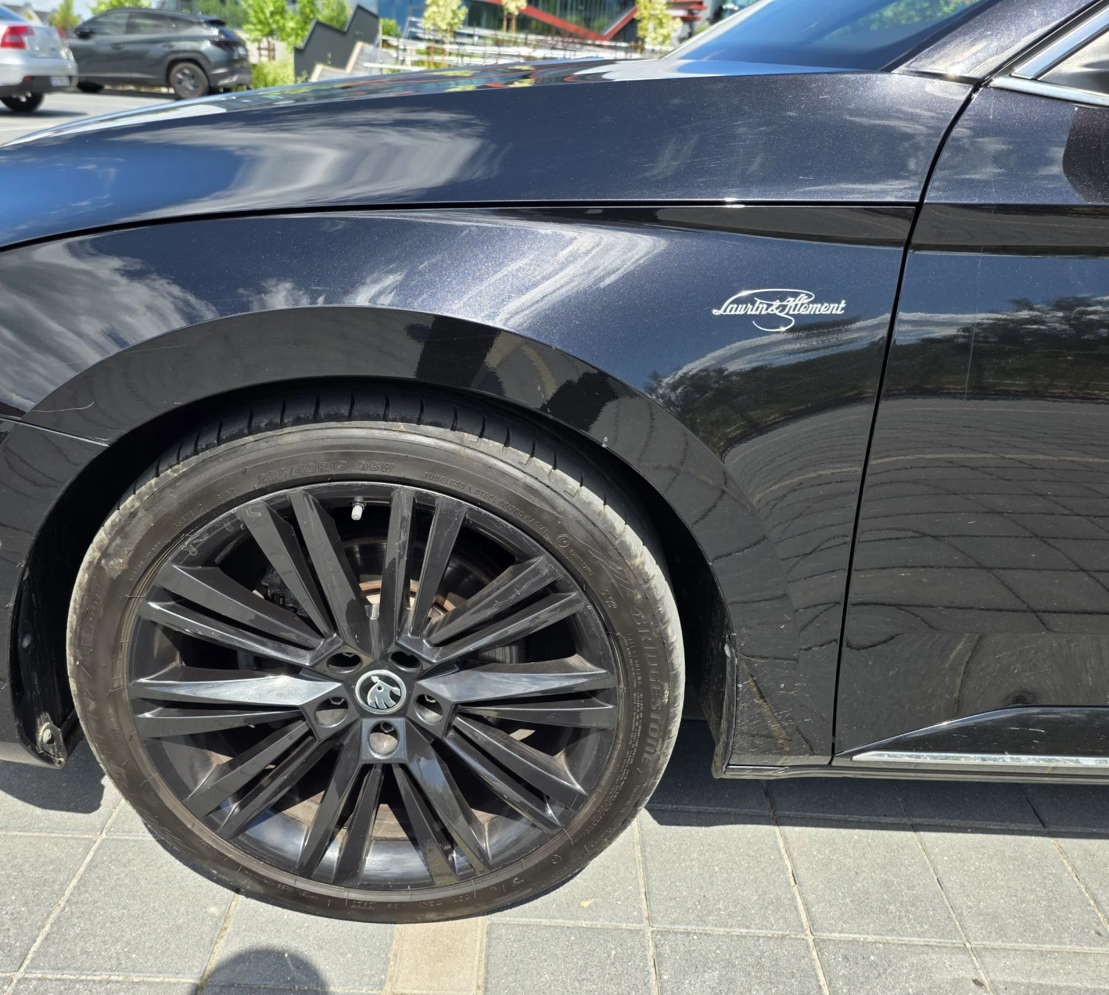 Skoda Superb 4x4 Laurin& Klement, снимка 2 - Автомобили и джипове - 55281512