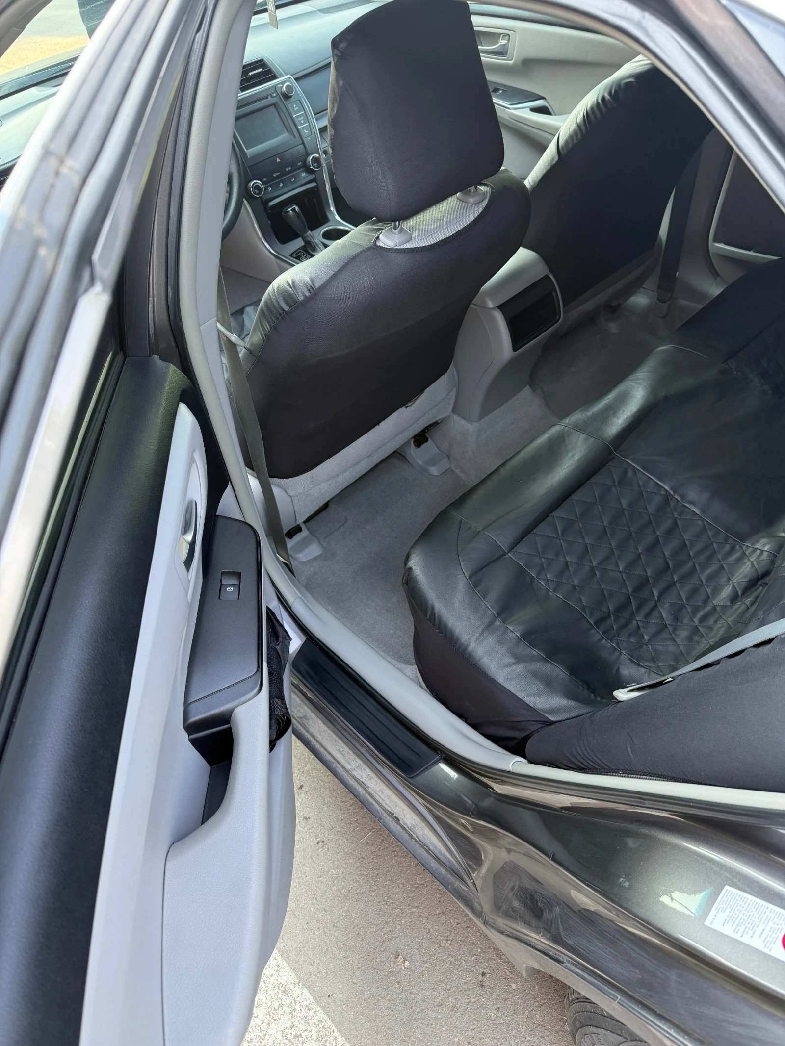 Toyota Camry, снимка 12 - Автомобили и джипове - 55409333