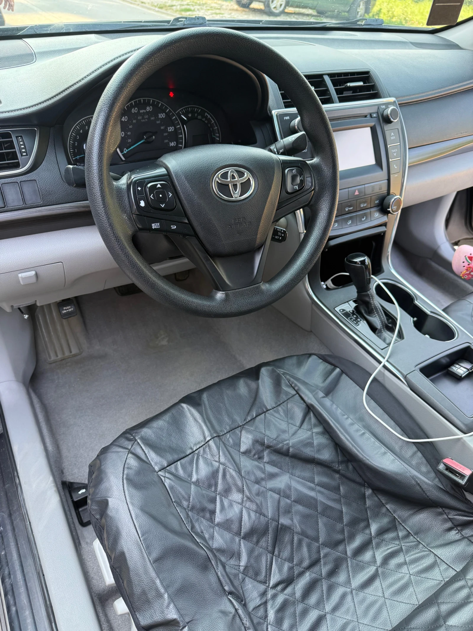 Toyota Camry, снимка 15 - Автомобили и джипове - 55409333