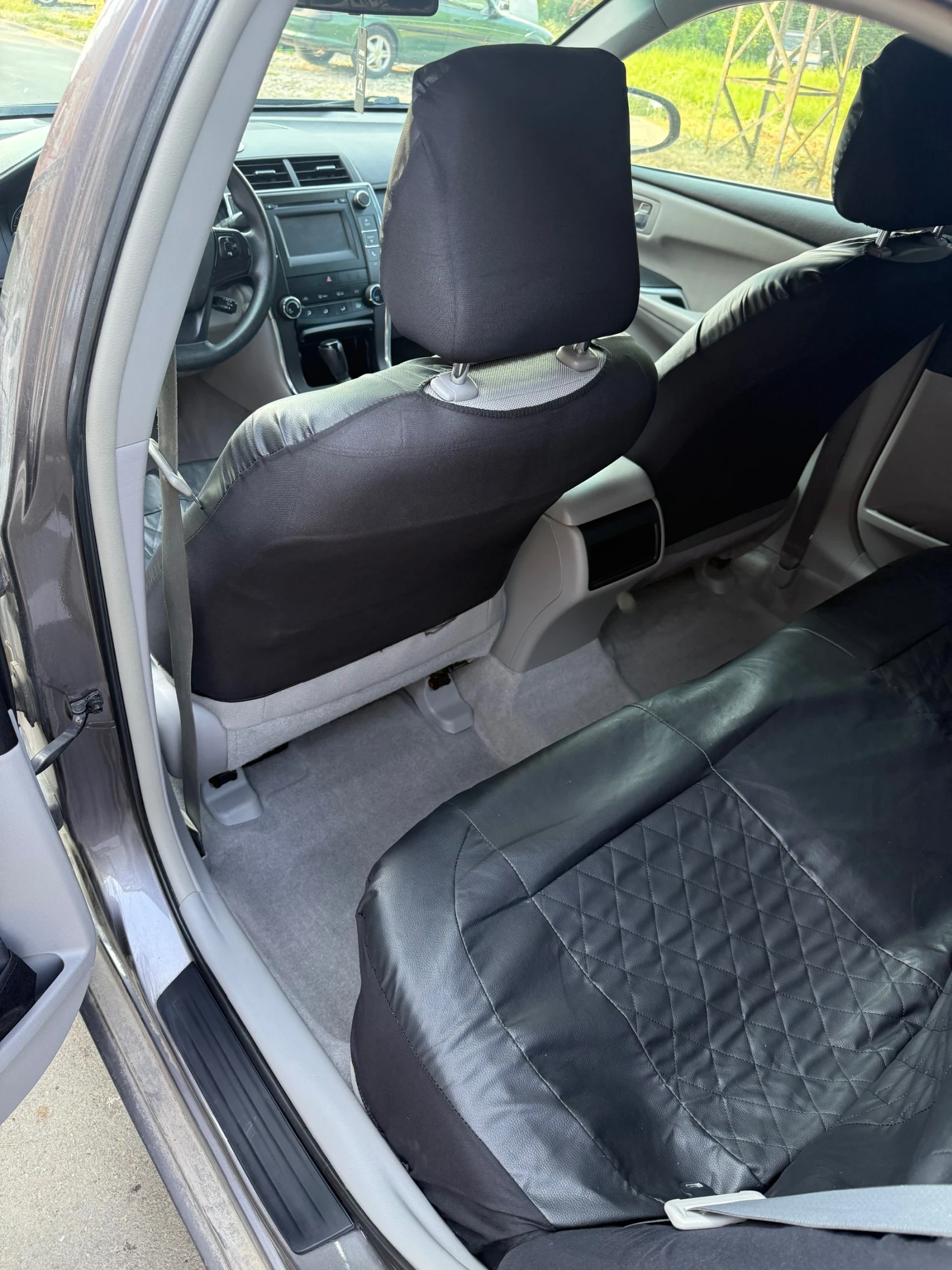 Toyota Camry, снимка 13 - Автомобили и джипове - 55409333