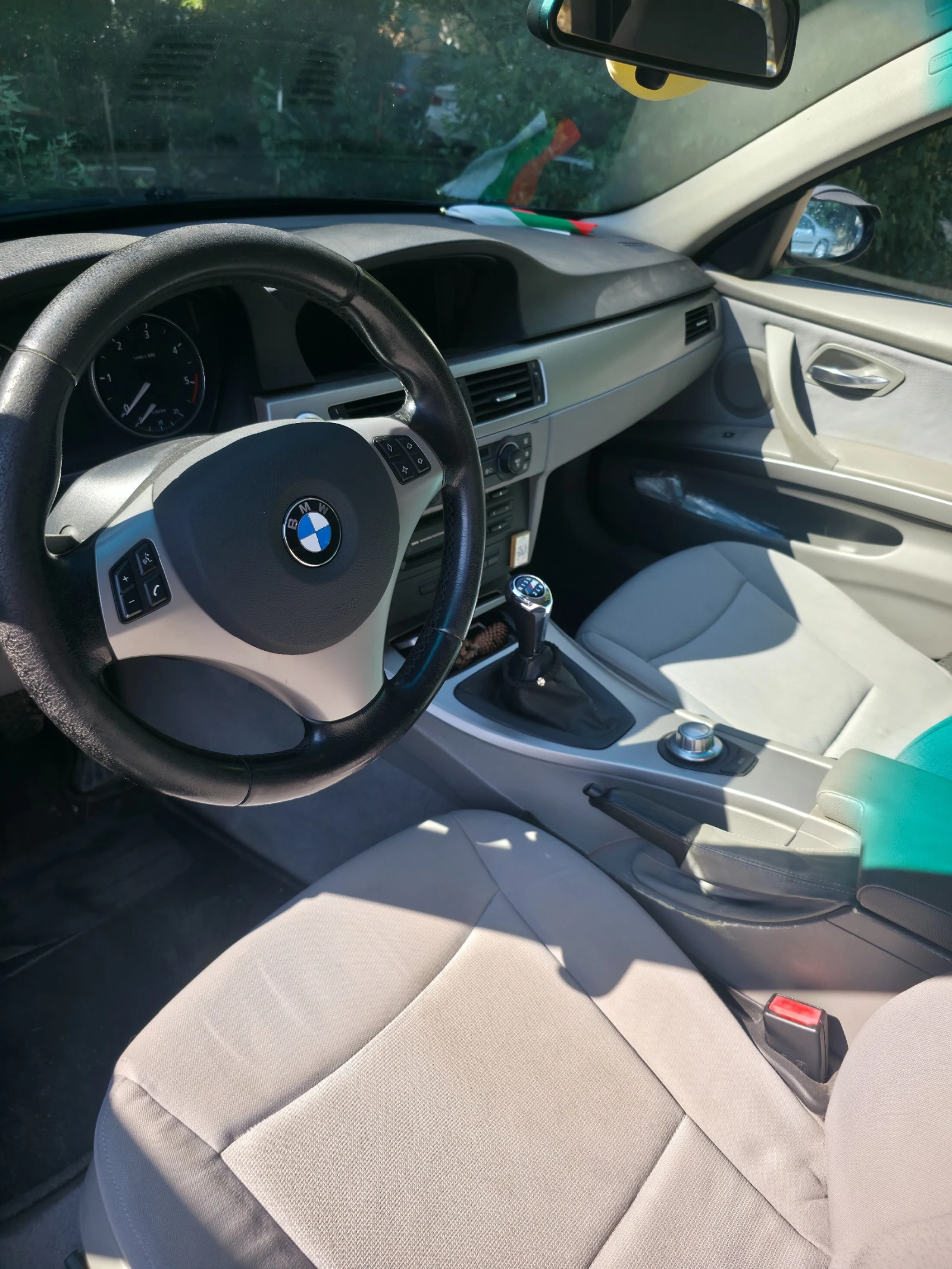BMW 330, снимка 8 - Автомобили и джипове - 55619085