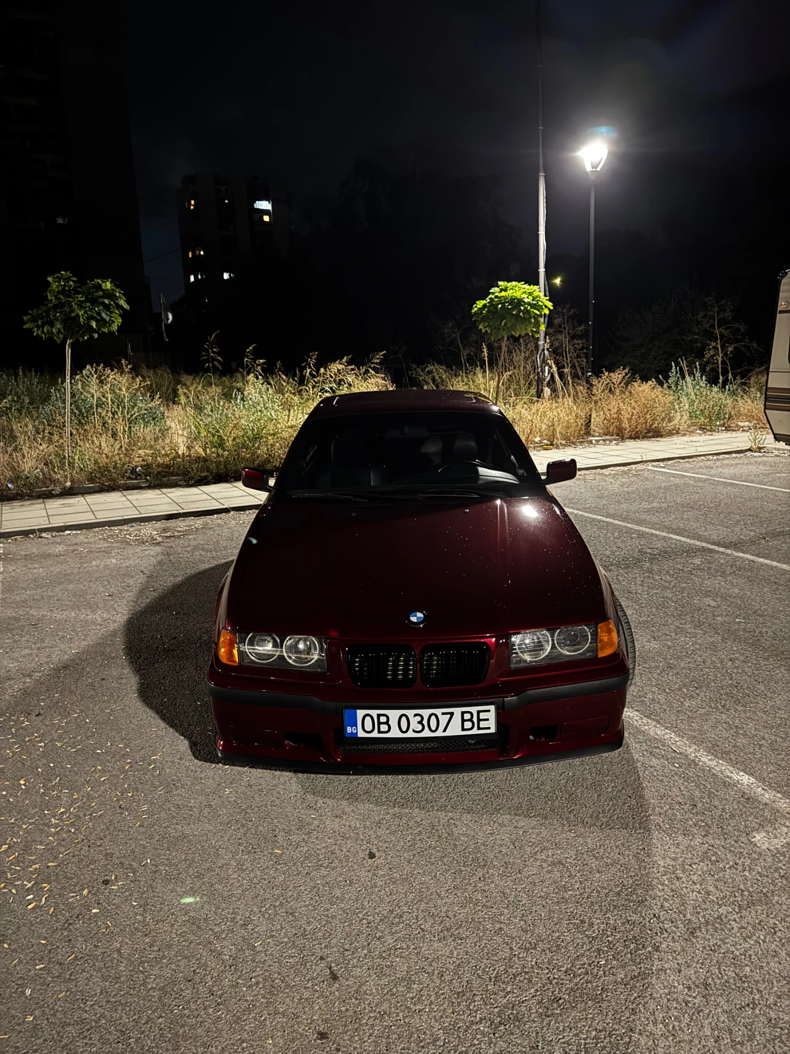 BMW 318 1.8is, снимка 2 - Автомобили и джипове - 55827654