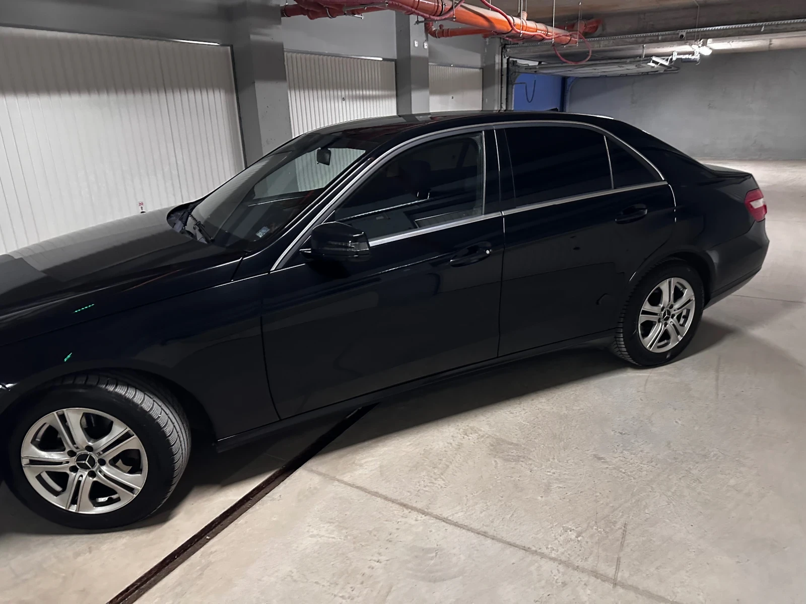 Mercedes-Benz E 200 BlueEFFICIENCY 2.2CDI, снимка 4 - Автомобили и джипове - 55931438