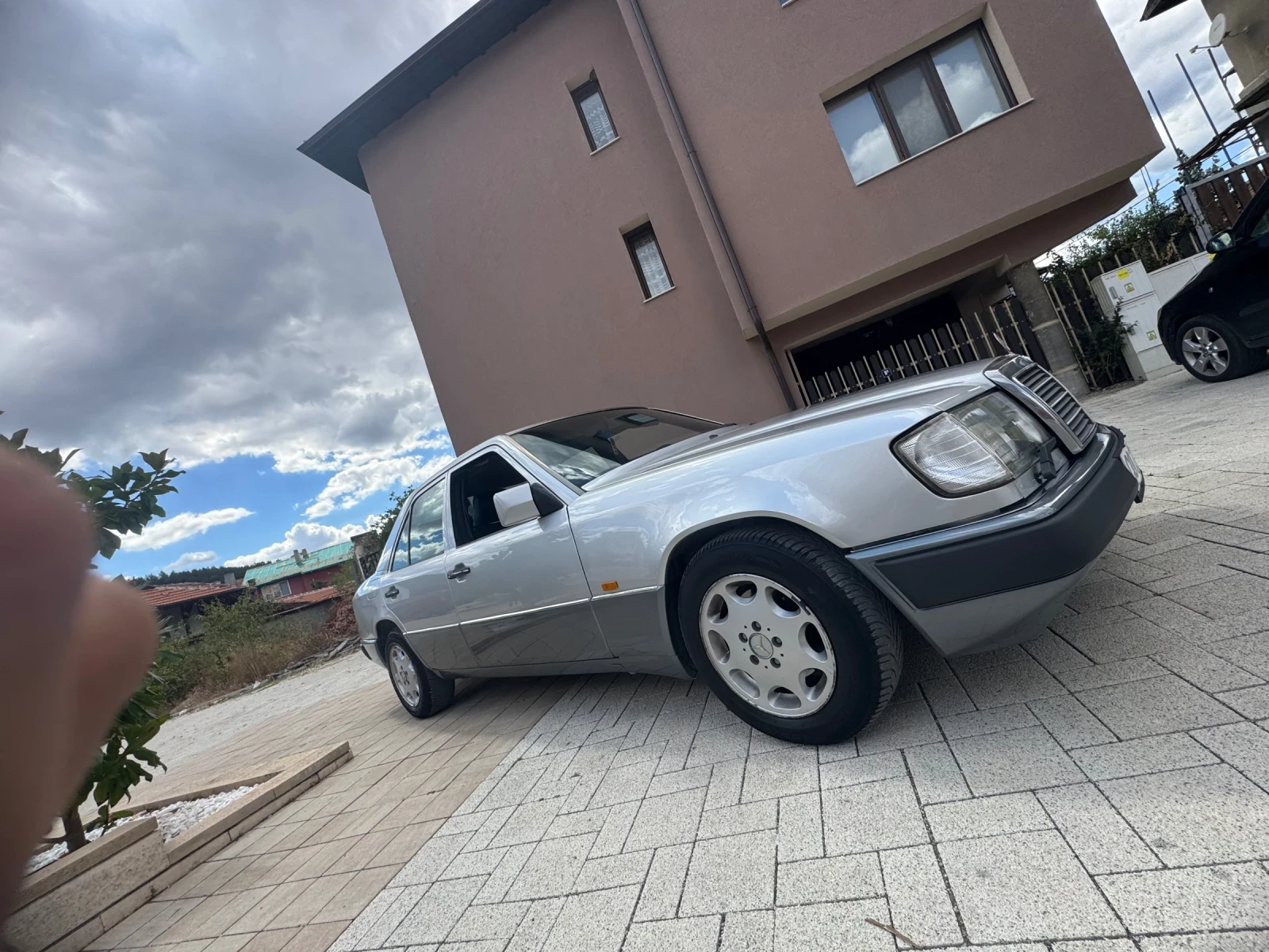 Mercedes-Benz 124, снимка 8 - Автомобили и джипове - 55950570