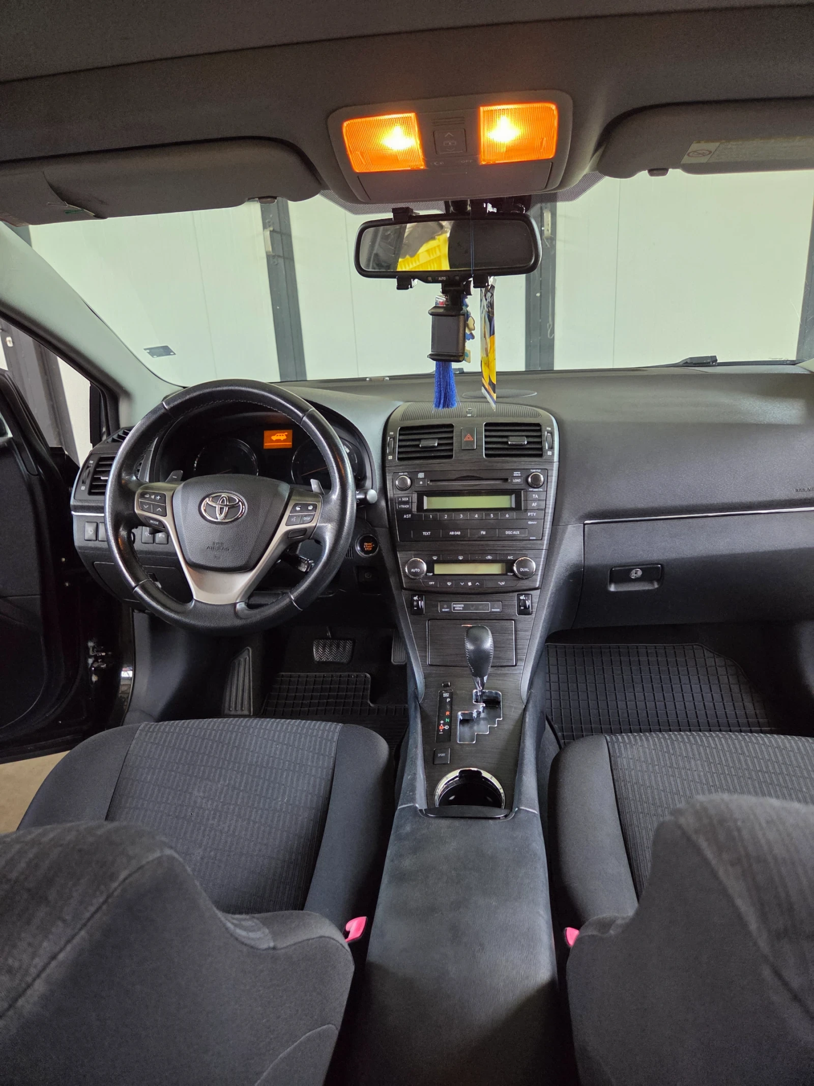 Toyota Avensis, снимка 9 - Автомобили и джипове - 55964306