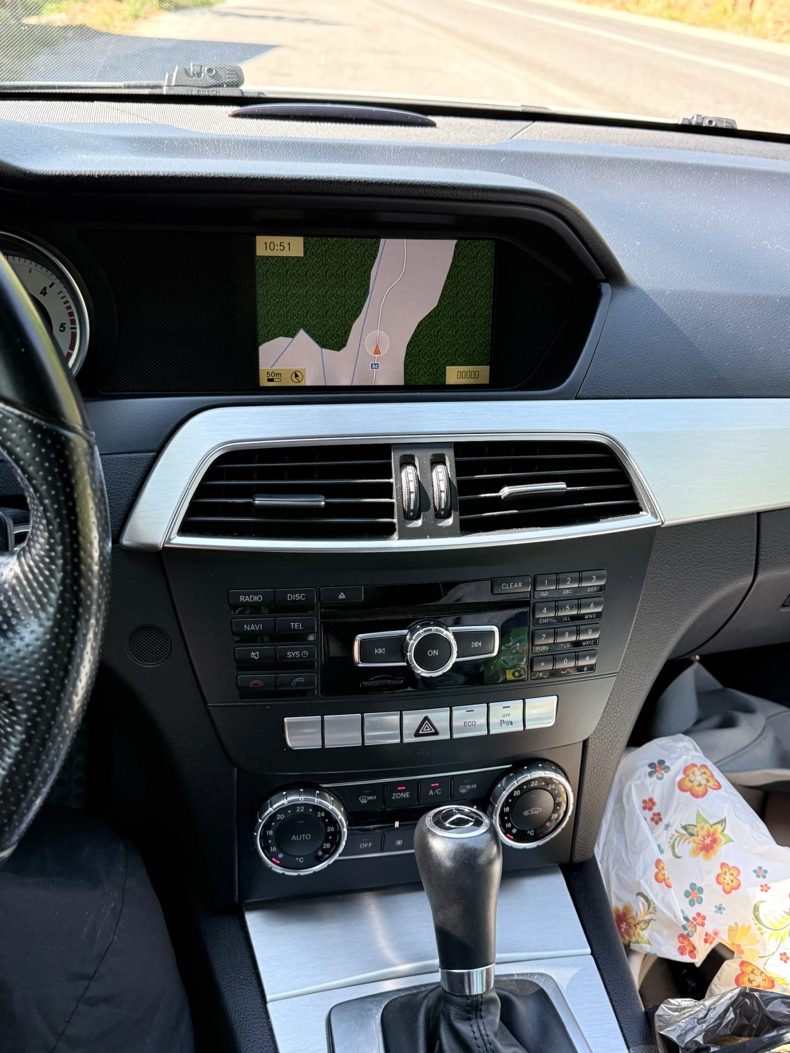 Mercedes-Benz C 220, снимка 6 - Автомобили и джипове - 56018581