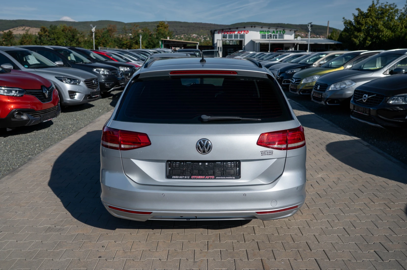 VW Passat 2.0* 150кс* Дистроник* Нави* keyless, снимка 8 - Автомобили и джипове - 56324042