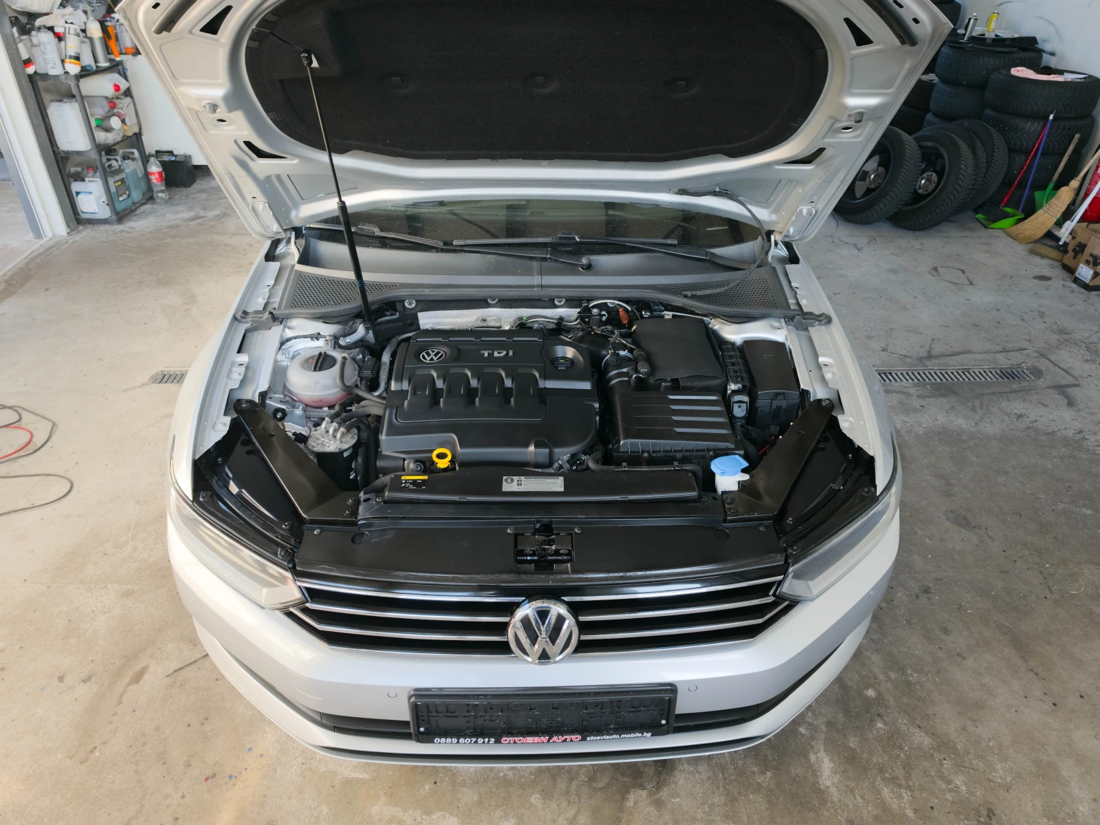 VW Passat 2.0* 150кс* Дистроник* Нави* keyless, снимка 17 - Автомобили и джипове - 56324042