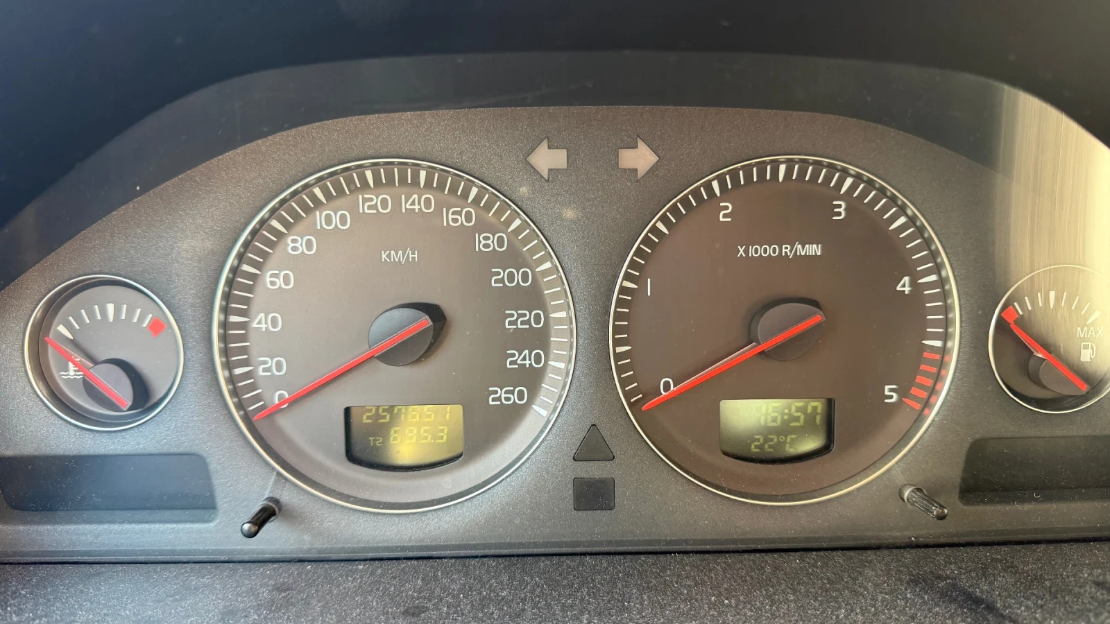 Volvo S60, снимка 10 - Автомобили и джипове - 56636553