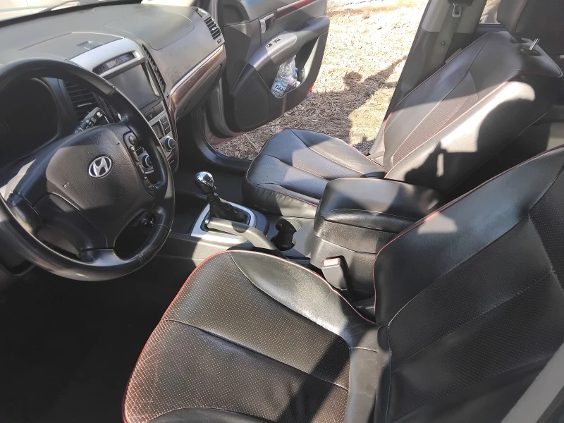 Hyundai Santa fe 2.7 V6 ГАЗ/бензин , снимка 9 - Автомобили и джипове - 53294138