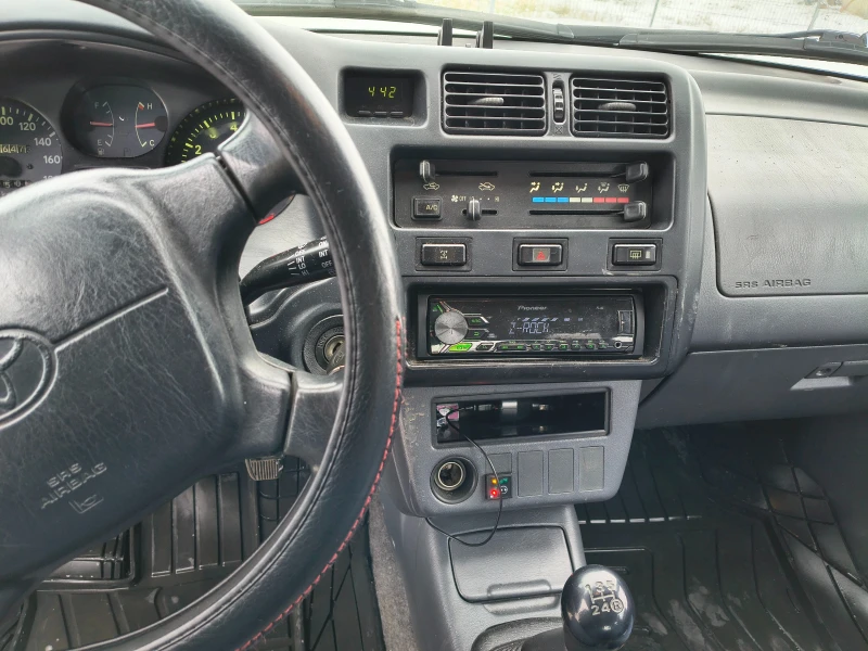 Toyota Rav4, снимка 8 - Автомобили и джипове - 53575142