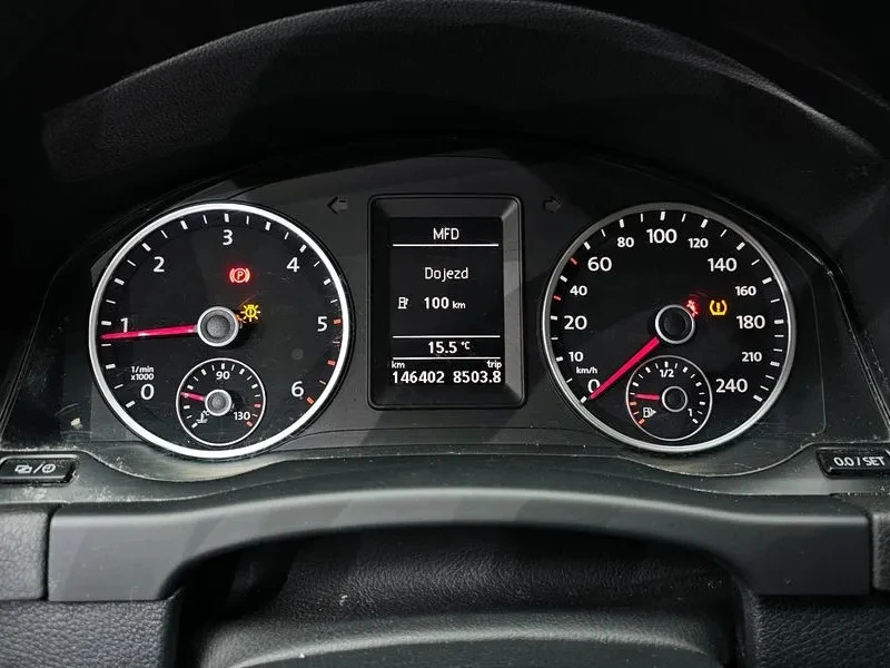 VW Tiguan 2.0 COMFORT, снимка 7 - Автомобили и джипове - 55446695