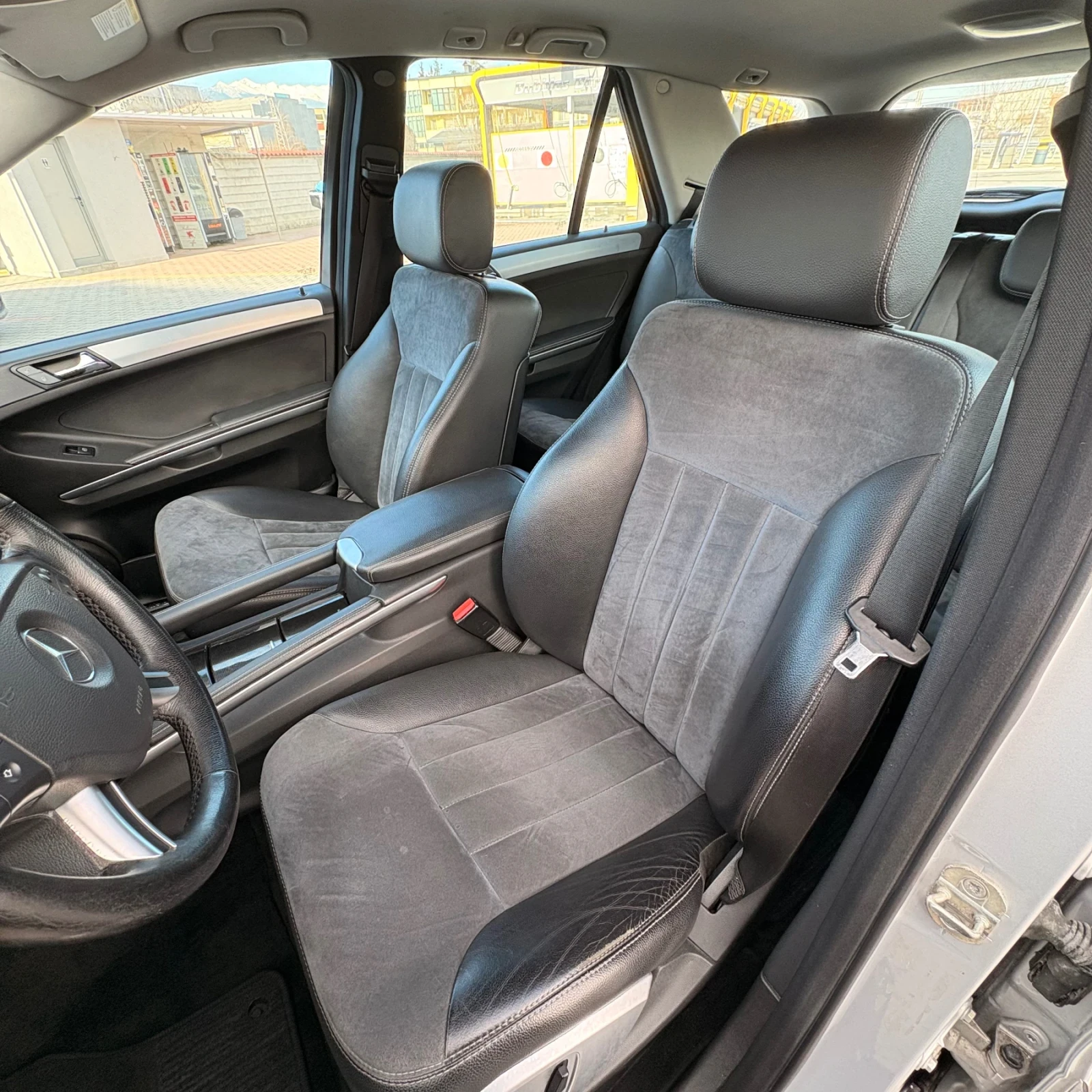 Mercedes-Benz ML 350  - изображение 7