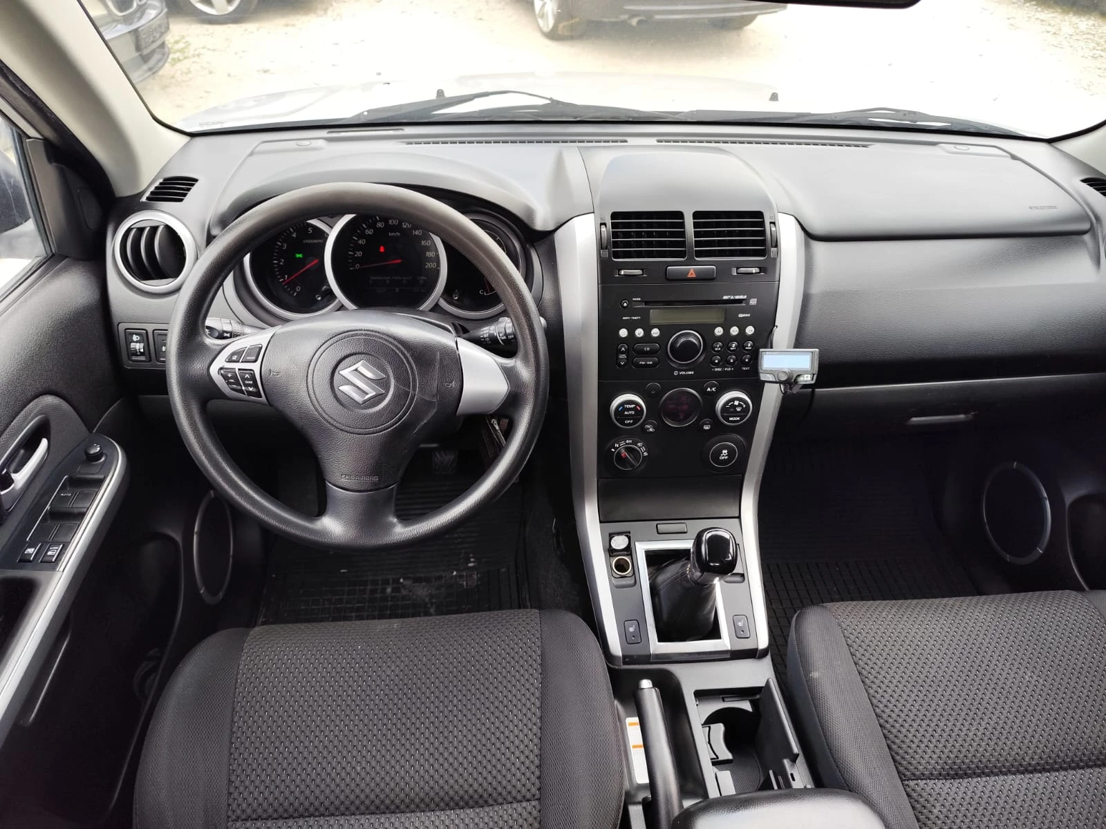 Suzuki Grand vitara 1.9 ����� 4�4 | Mobile.bg � ����������� 9