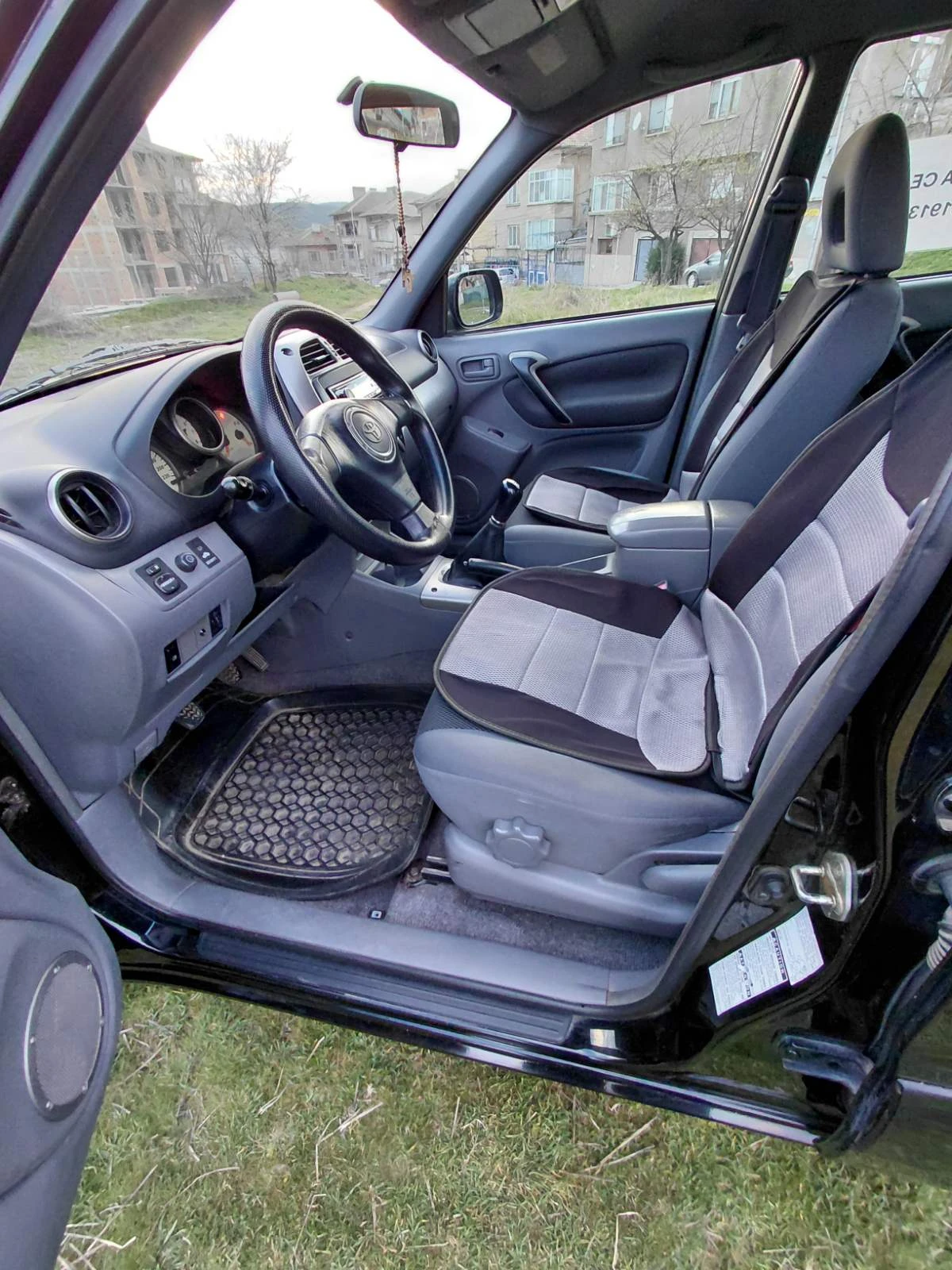 Toyota Rav4 | Mobile.bg � ����������� 7