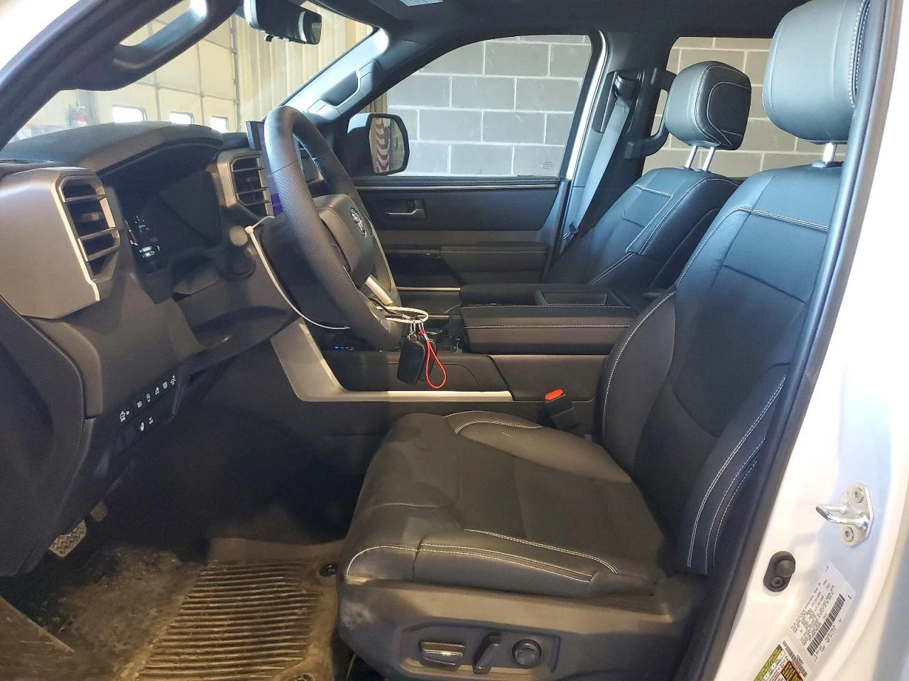 Toyota Tundra 4WD Limited CrewMax 5.5' Bed | Mobile.bg � ����������� 7