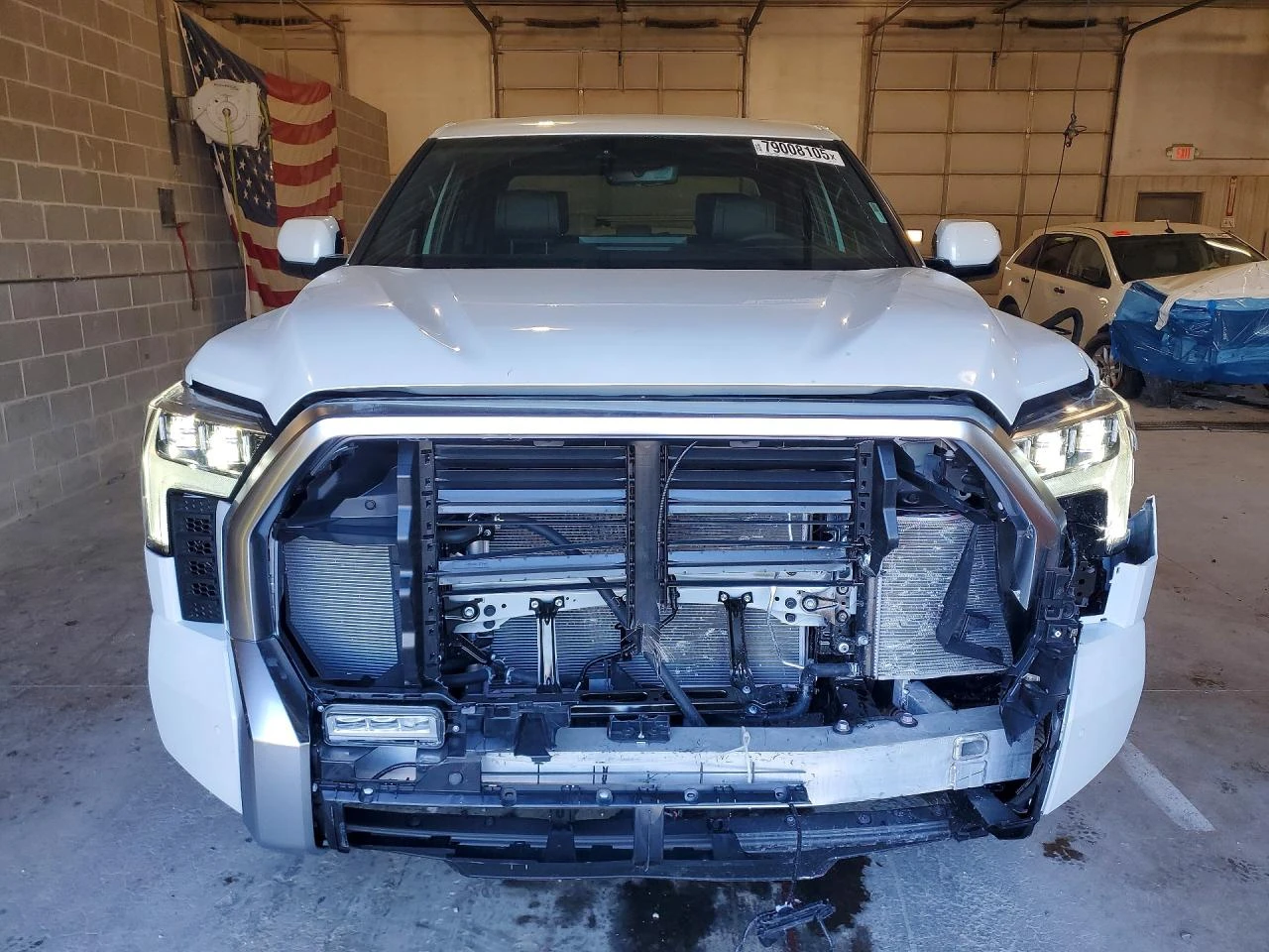 Toyota Tundra 4WD Limited CrewMax 5.5' Bed | Mobile.bg � ����������� 5