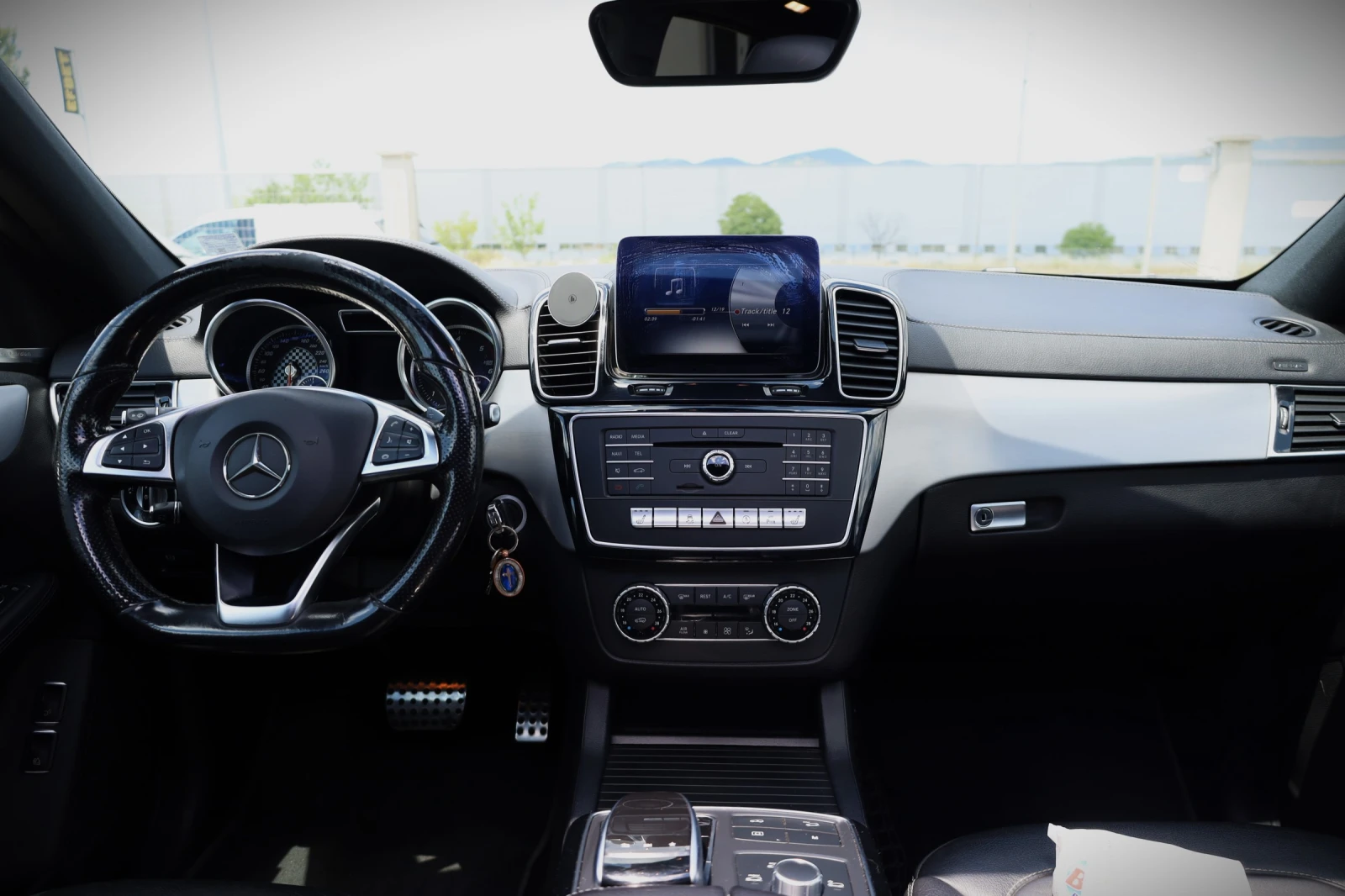 Mercedes-Benz GLE 350 3.0 D AMG LINE, снимка 8 - Автомобили и джипове - 55223145