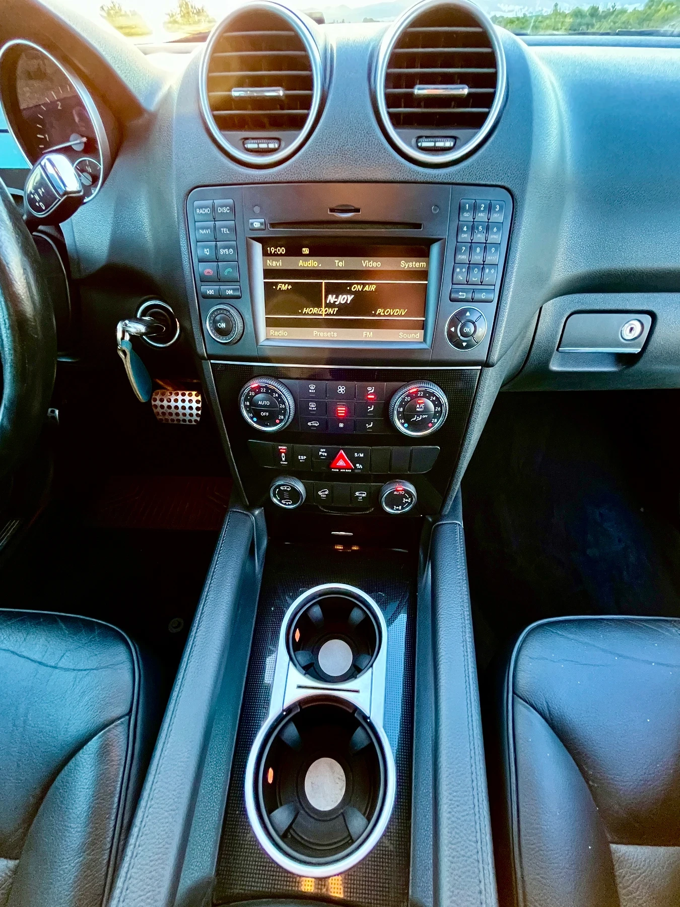 Mercedes-Benz ML 420 CDI FACELIFT, снимка 9 - Автомобили и джипове - 55366365