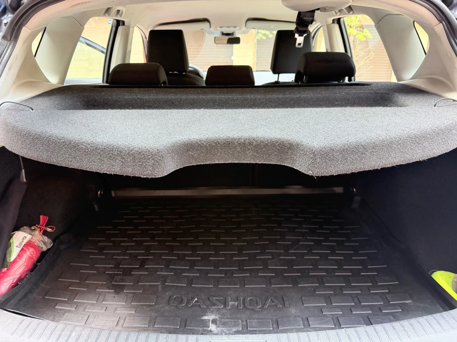 Nissan Qashqai, снимка 13 - Автомобили и джипове - 55659569