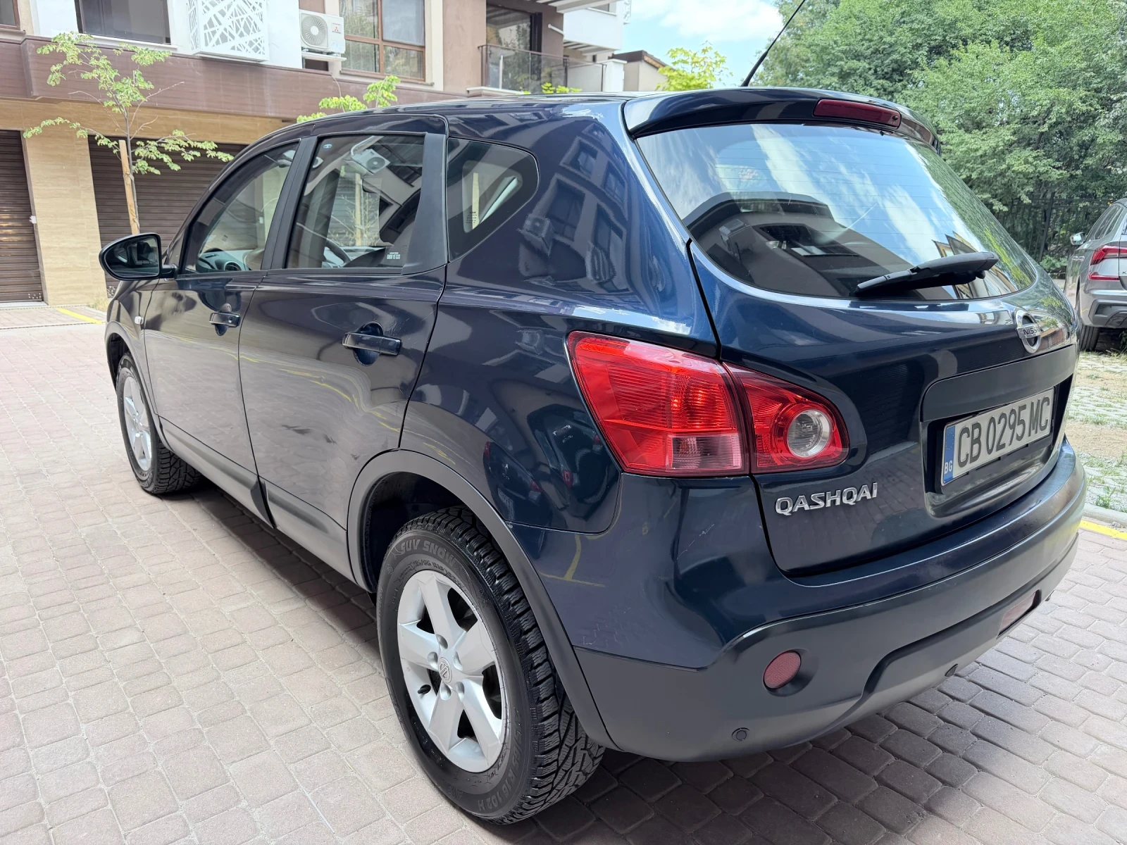 Nissan Qashqai, снимка 6 - Автомобили и джипове - 55659569