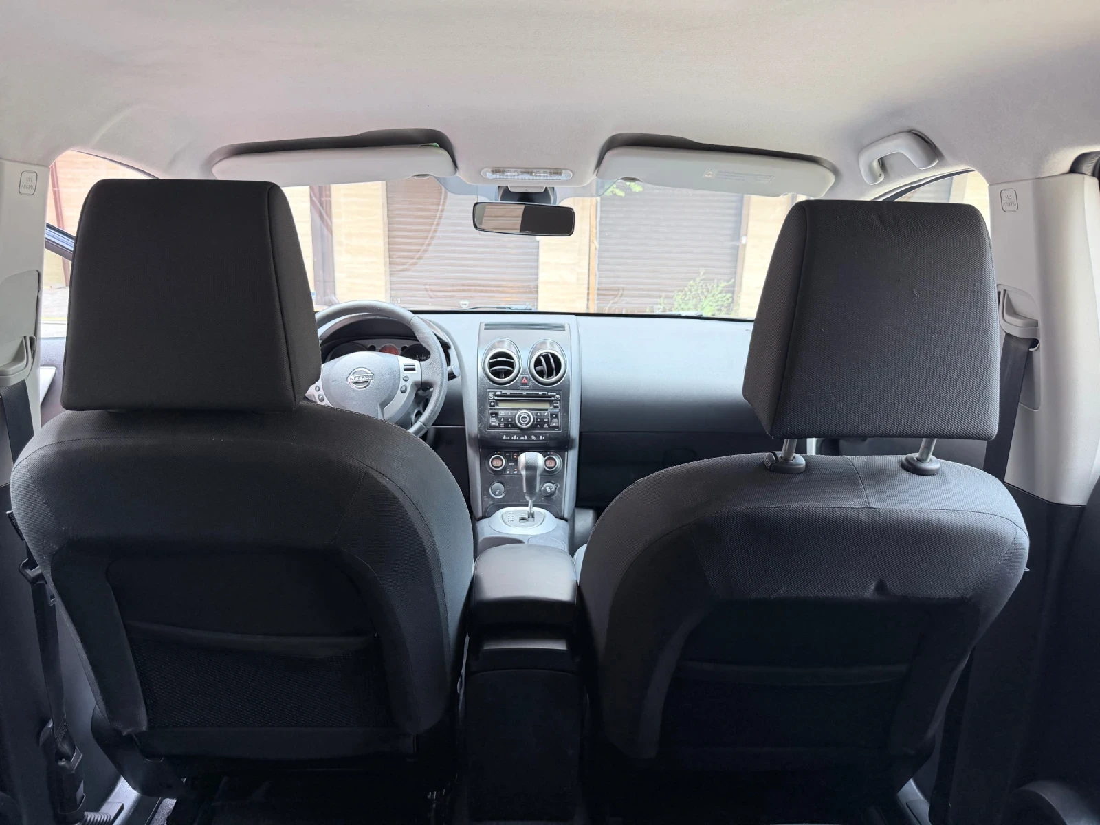 Nissan Qashqai, снимка 14 - Автомобили и джипове - 55659569