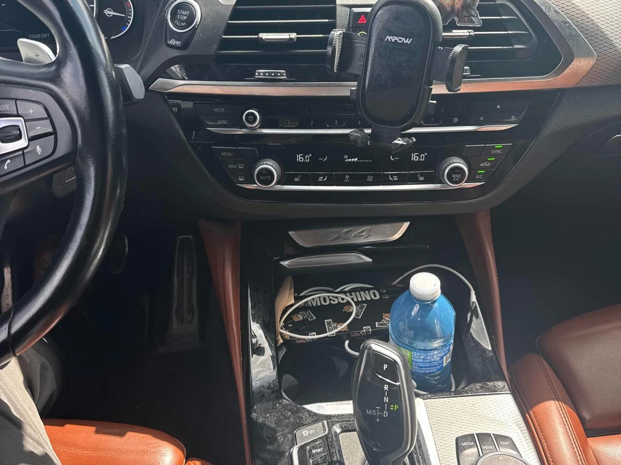 BMW X4 M pack* Подгреви* Carplay* Пано* Harman Kardon, снимка 9 - Автомобили и джипове - 56019653
